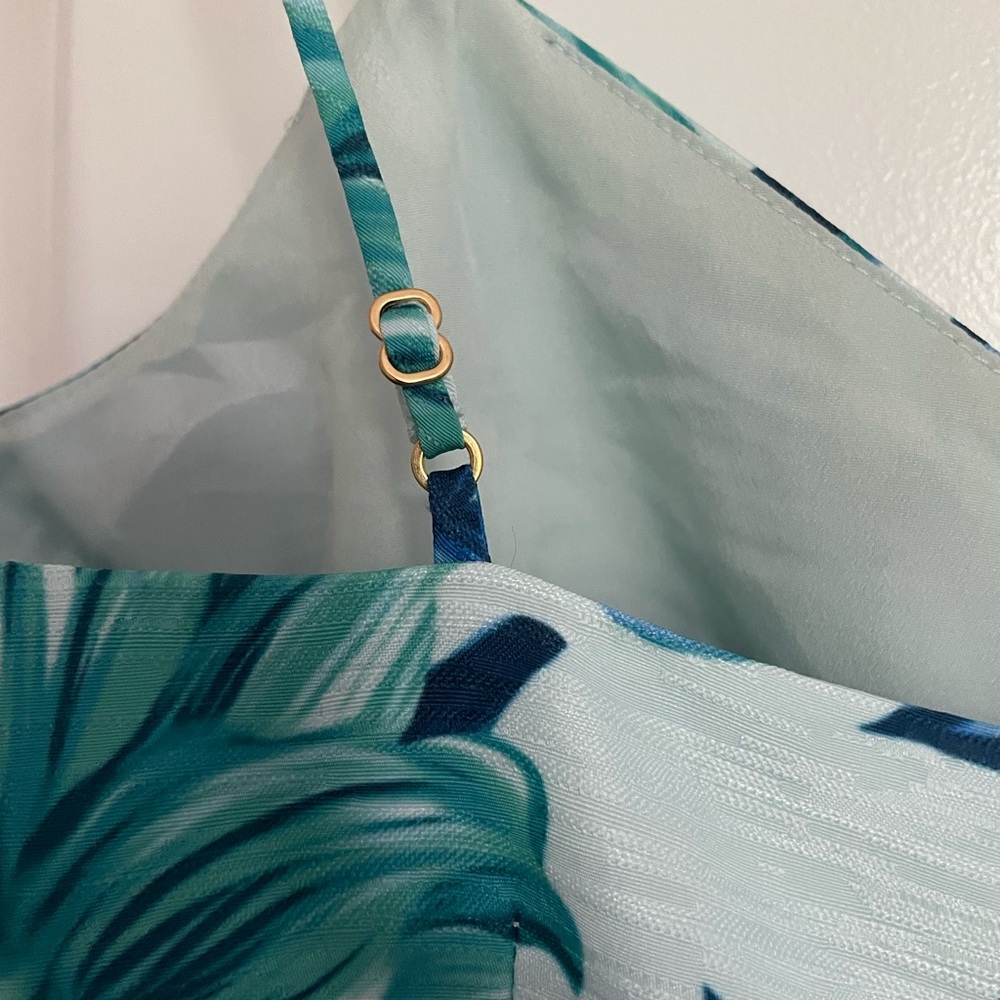 J Crew Collection - Picture 7 of 7